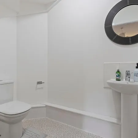 Apartamento Spacious And Comfy 3 Bedroom House In Centre